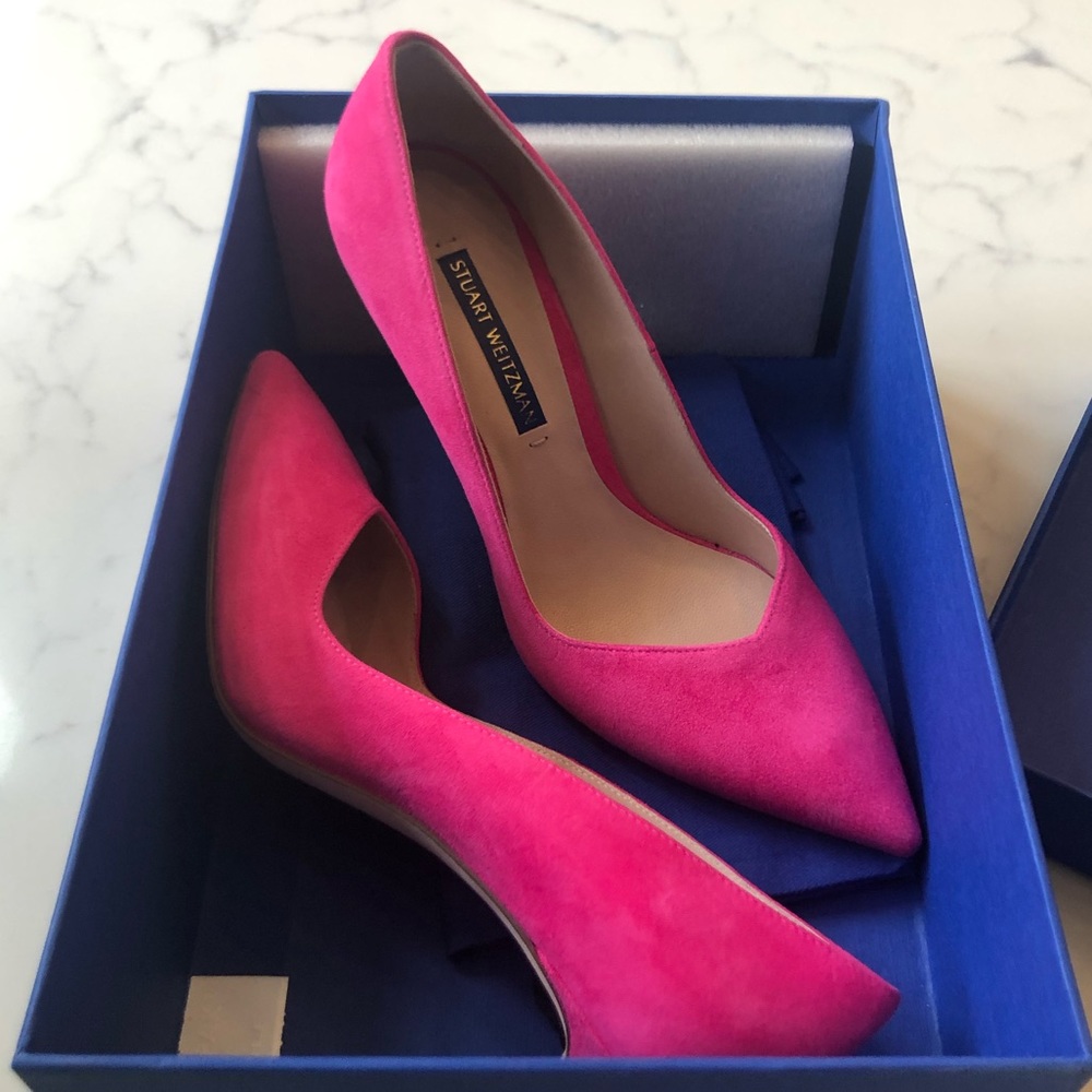 *PRICE DROPPED* Stuart Weitzman Suede Pumps - Pink